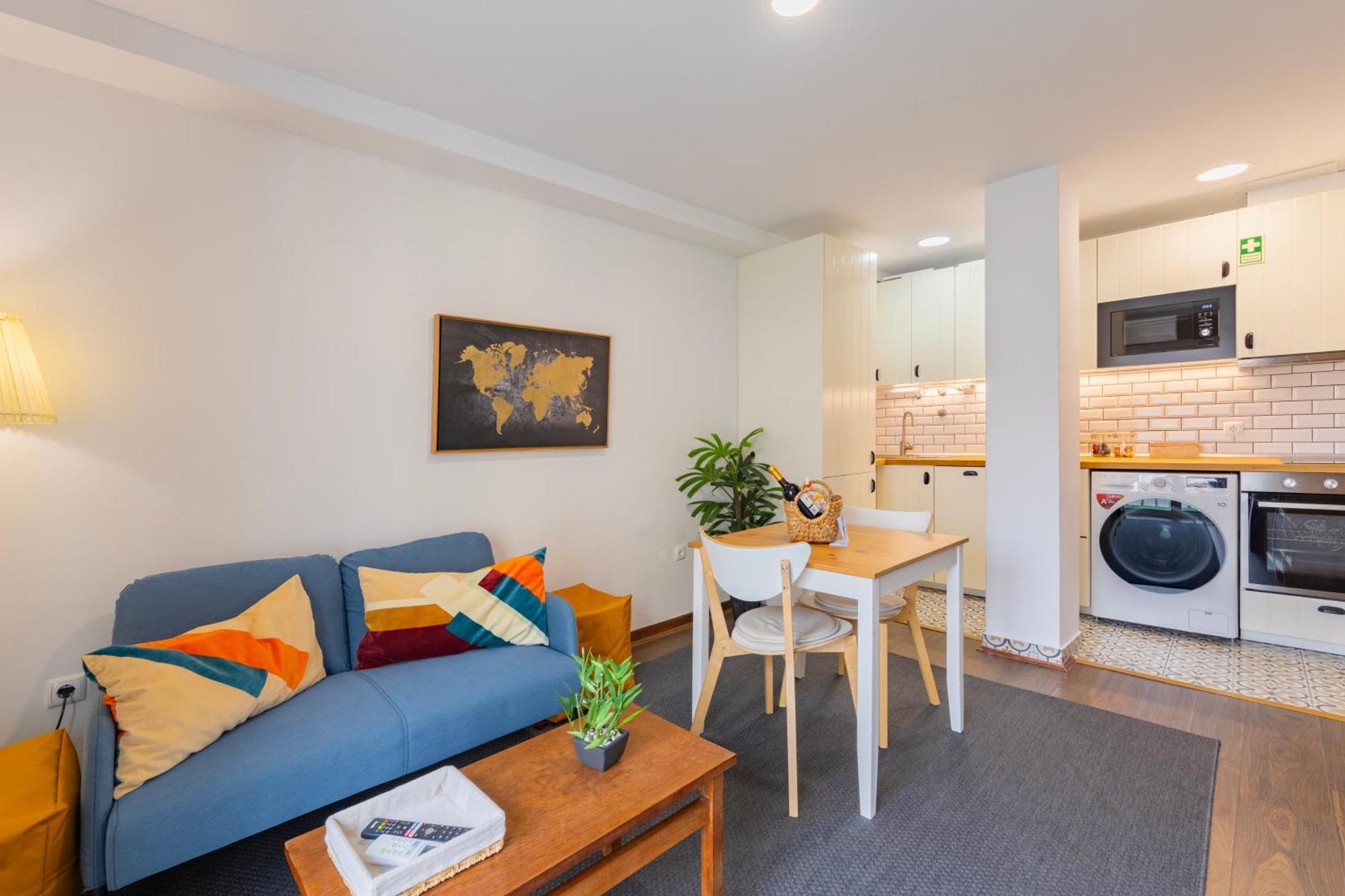 Cosy Remodeled Apartment In The City Center Fundão Exterior foto